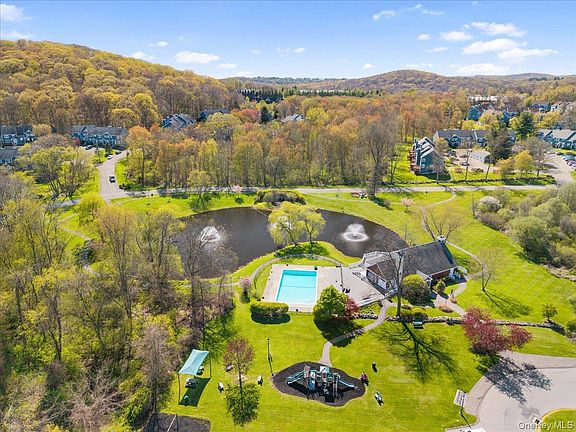 2nd image of 604 Bentley Court