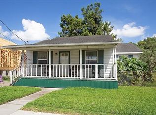 509 Center St, Arabi, LA 70032