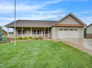 397 Ridgecrest Rd, Jonesborough, TN 37659