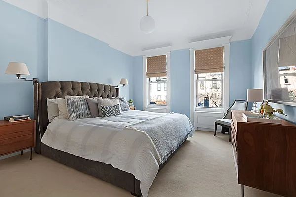 Sold by Compass | media 16