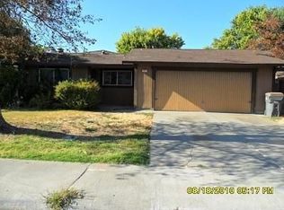 216 W Woodland Ave, Woodland, CA 95695