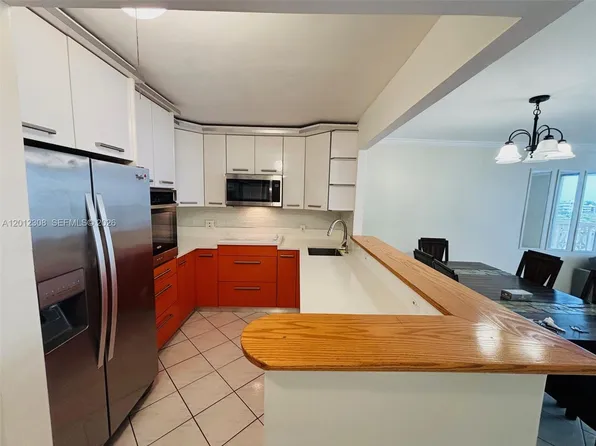1817 S Ocean Dr APT 622, Hallandale, FL 33009