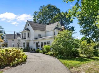 218 Kenyon Ave, South Kingstown, RI 02879