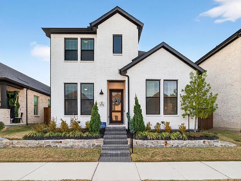 15562 Fringe Tree Rd — Photo 1