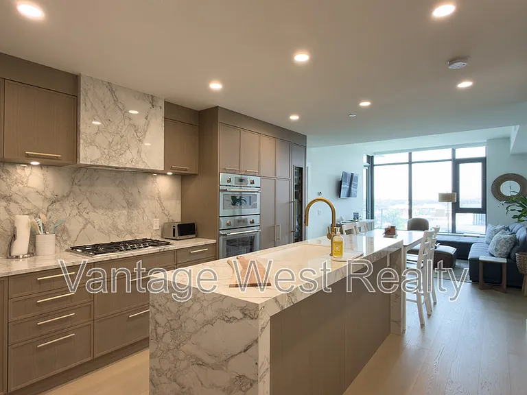3800 Capozzi Rd #806 — Photo 19