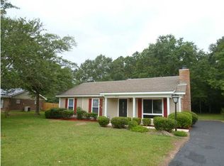 823 Deer Run Dr, Saraland, AL 36571