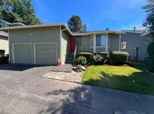 5112 S Garden Loop Rd, Seattle, WA 98118