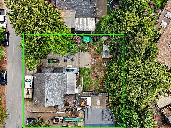 3rd image of 516 Webster Ave