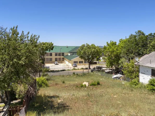215 W Hancock Ave, Williams, AZ 86046