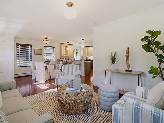 3rd image of 22 Bernard Ave
