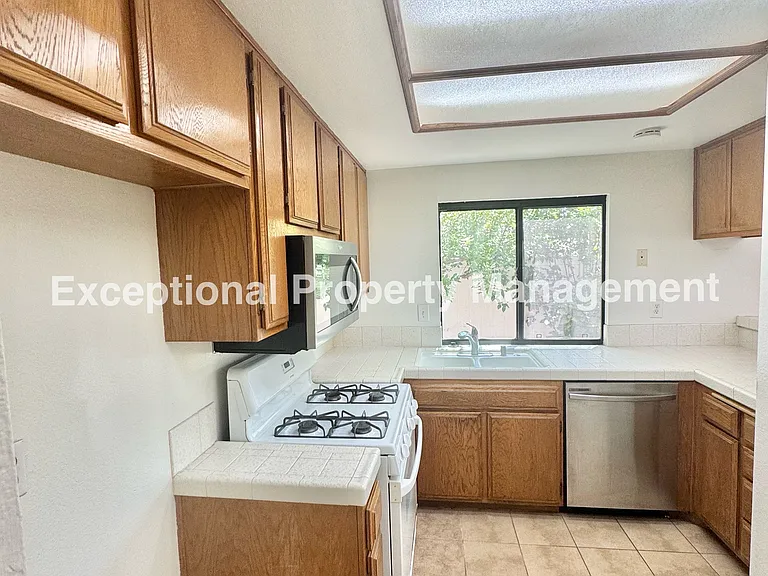 8577 Salina St — Photo 5