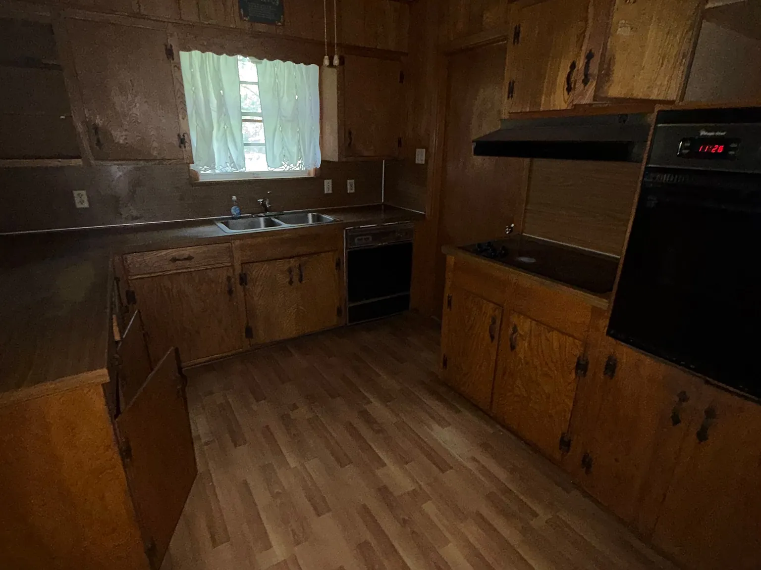 3 bed, 1512 sqft, $2,200 — Photo 2