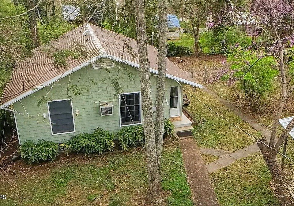 1st image of 116 S Walker Ln