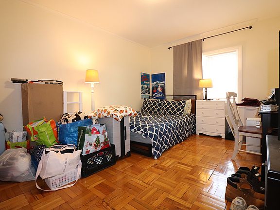 4th image of 312 Washington St APT 3