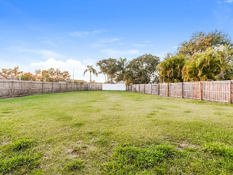 4732 Fort Bravo Ct — Photo 16