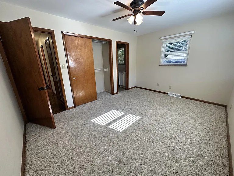 1760 Scenic Dr — Photo 3