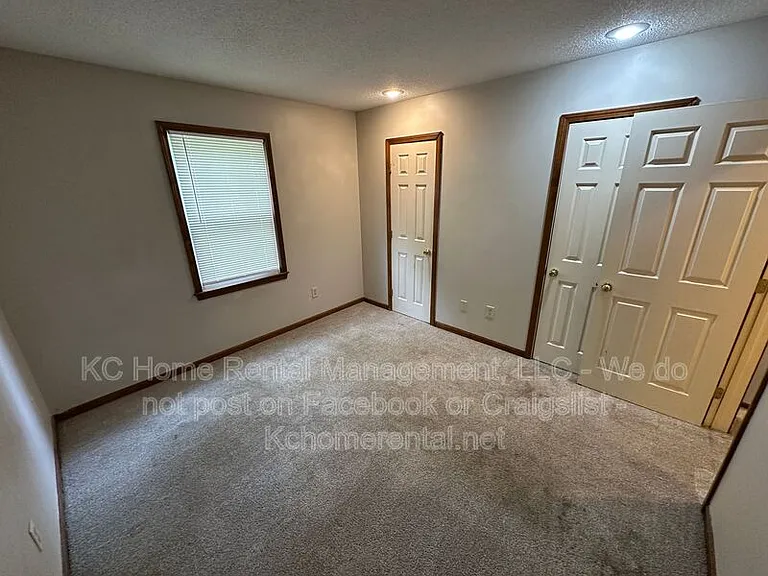 1420 SE 7th Pl — Photo 28
