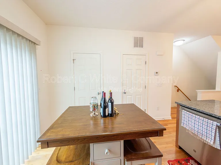 219 Pepin Pl — Photo 7