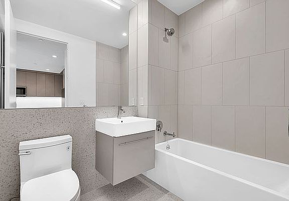 3rd image of 29-17 40th Ave #502
