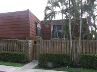 9981 NW 6th Ct, Plantation, FL 33324