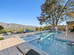 468 E View Dr, Santa Paula, CA 93060