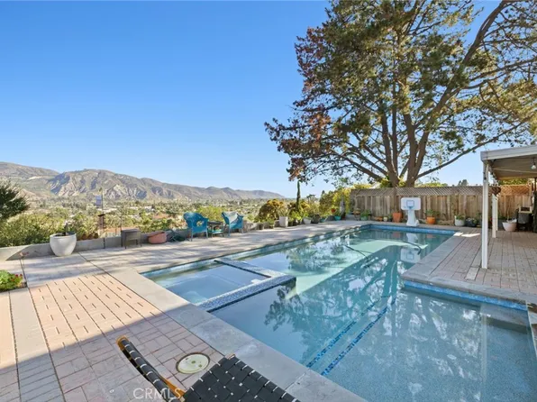 468 E View Dr, Santa Paula, CA 93060