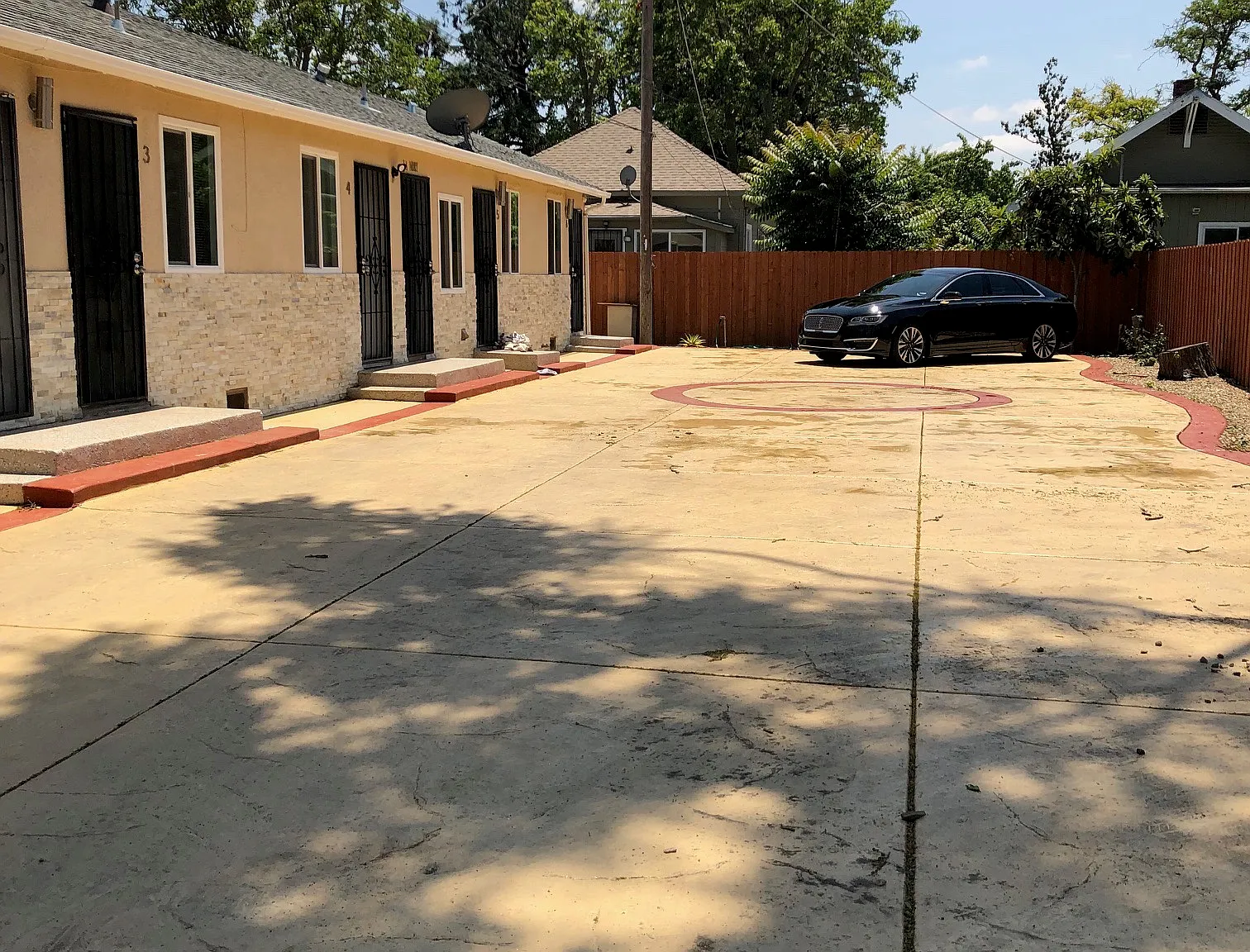 Studio, 300 sqft, $1,350 — Photo 3