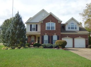 10703 Providence Dr, Louisville, KY