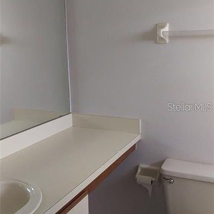 4th image of 1108 Lucaya Cir