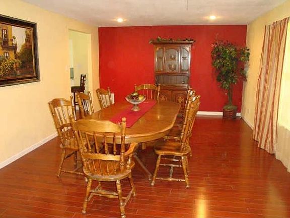 Formal dining room