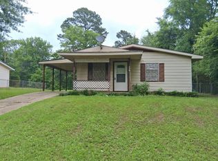 310 Fannin St, Lone Star, TX 75668