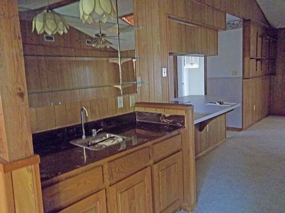 3rd image of 203 Wentworth Dr