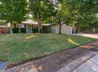 1075 Peregrine Way, Redding, CA 96003