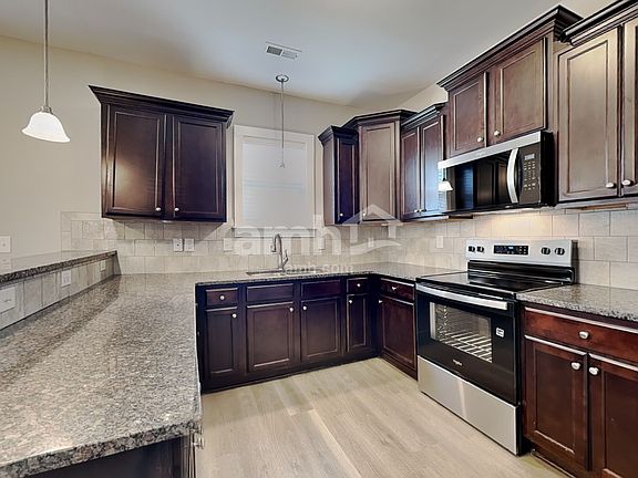 3rd image of 39 E Cultivator Way