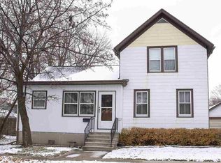 574 Oak St, Neenah, WI 54956