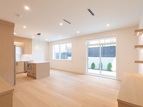 3rd image of 3615 Turner St #2