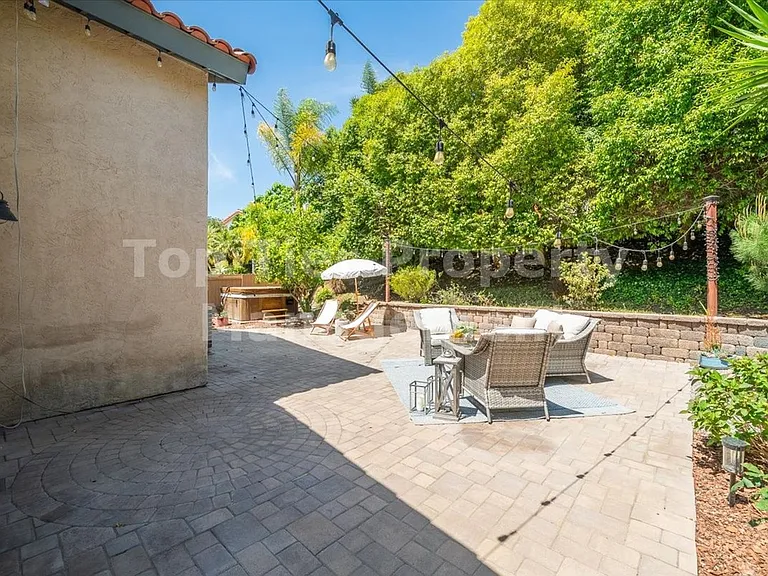 1568 Mallorca Dr — Photo 37