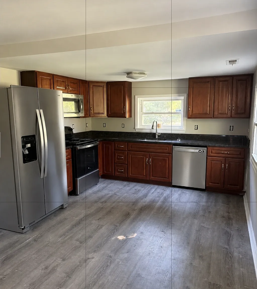 1521 Maple Ave — Photo 1