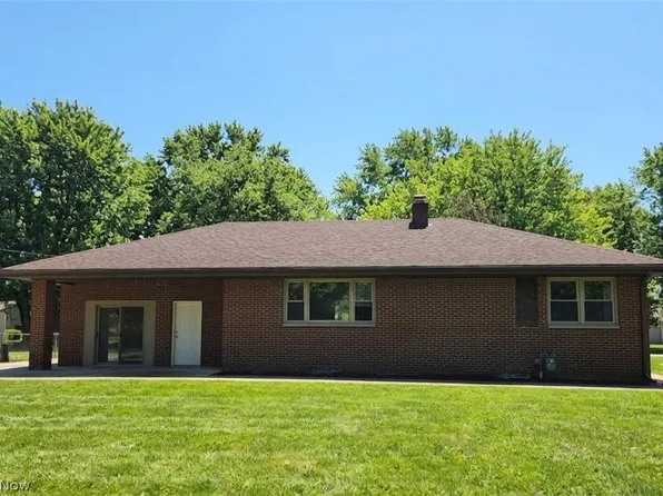 1815 Grantwood Dr, Parma, OH 44134