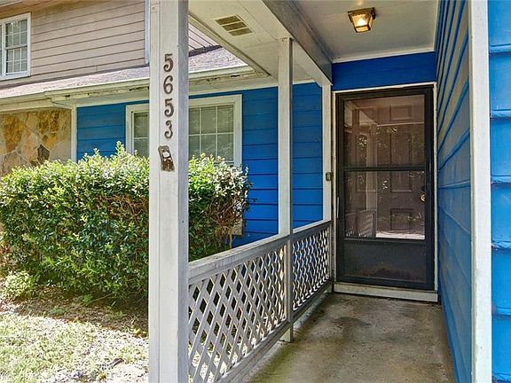 4th image of 5653 Waterford Ct