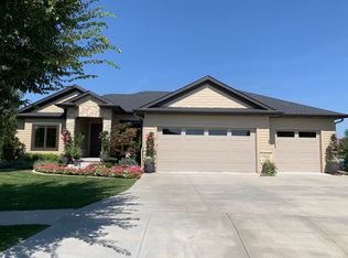 9200 Fairbanks Ct, Lincoln, NE 68516