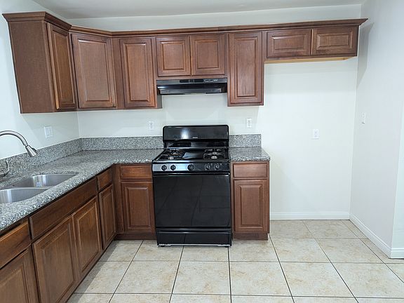 5th image of 24986 E Vine St