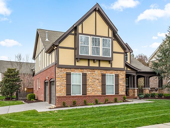 2nd image of 8936 Macauley Ln