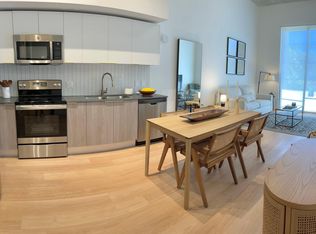 11380 Biscayne Blvd #412, Miami, FL 33181