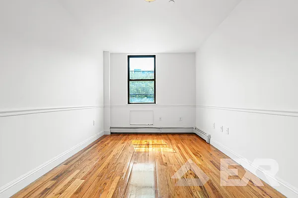 Rented by EXR | media 16