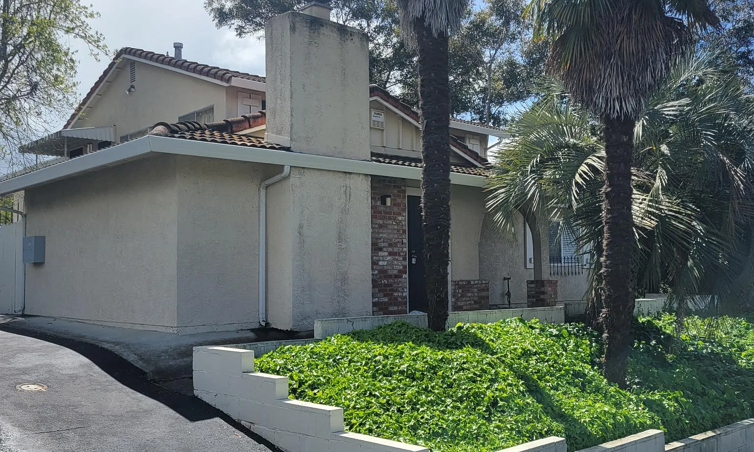 3 bed, 1500 sqft, $2,500 — Photo 2