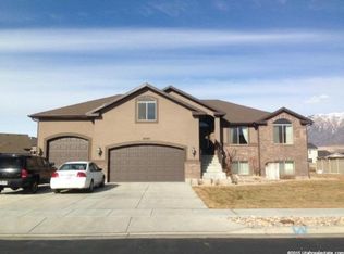 2646 W 2325 N, Farr West, UT 84404