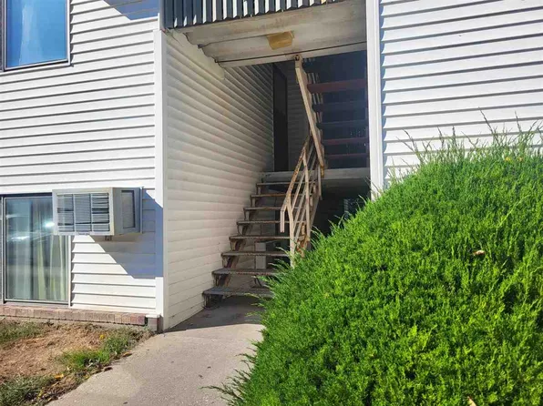 910 Benton Dr APT 31, Iowa City, IA 52246