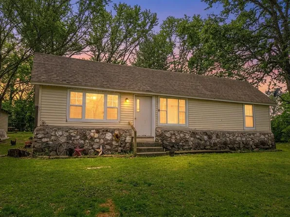 100 E Adams St, Thayer, MO 65791