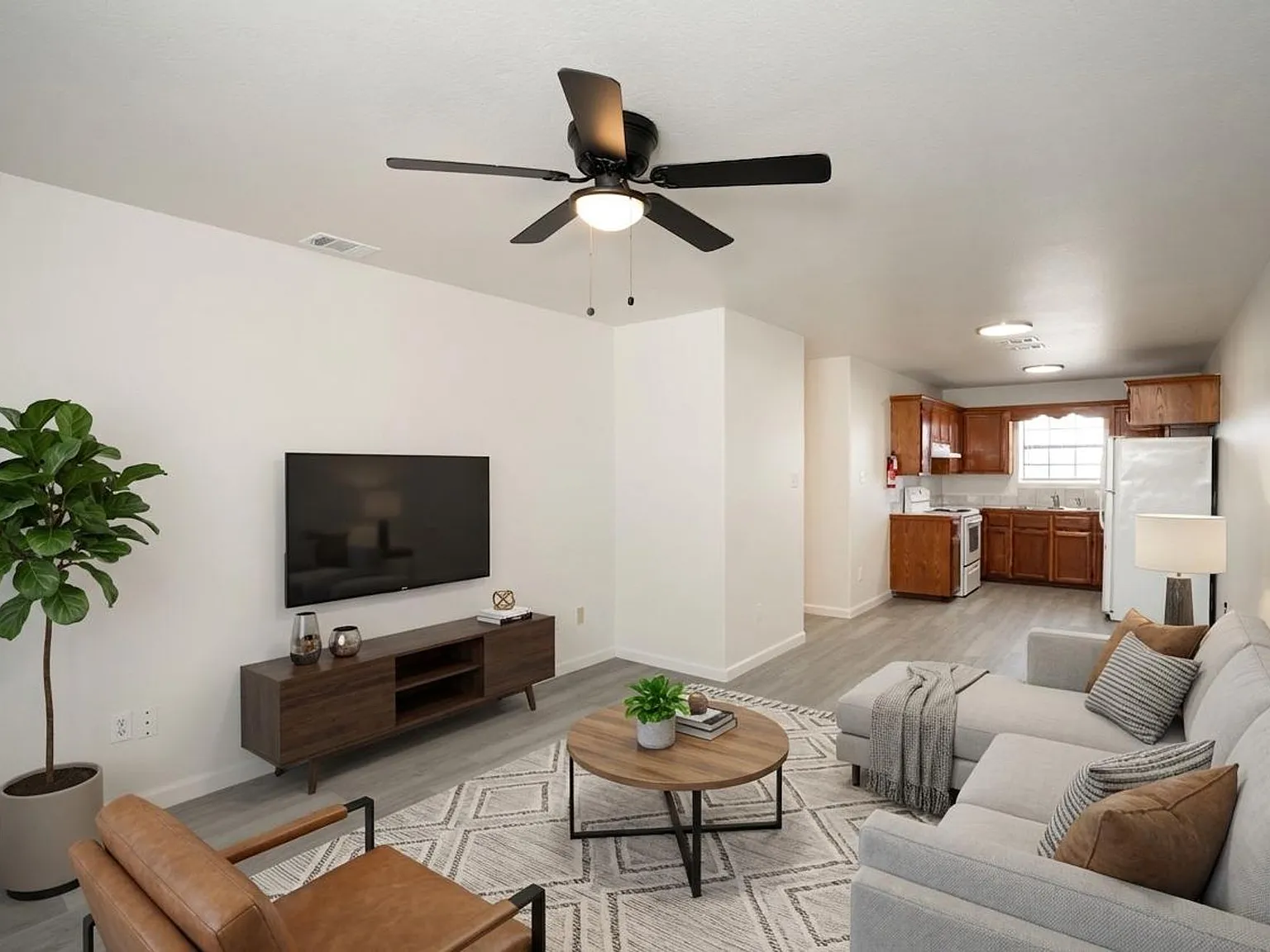 418 Gastel Circle — Photo 1